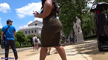 big booty curvy ebony tourist